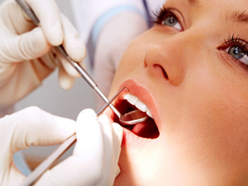 为什么根管治疗后的牙齿容易折裂？